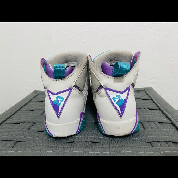Jordan Retro 7's Mineral Blue Bright Violet - Picture 2 of 5